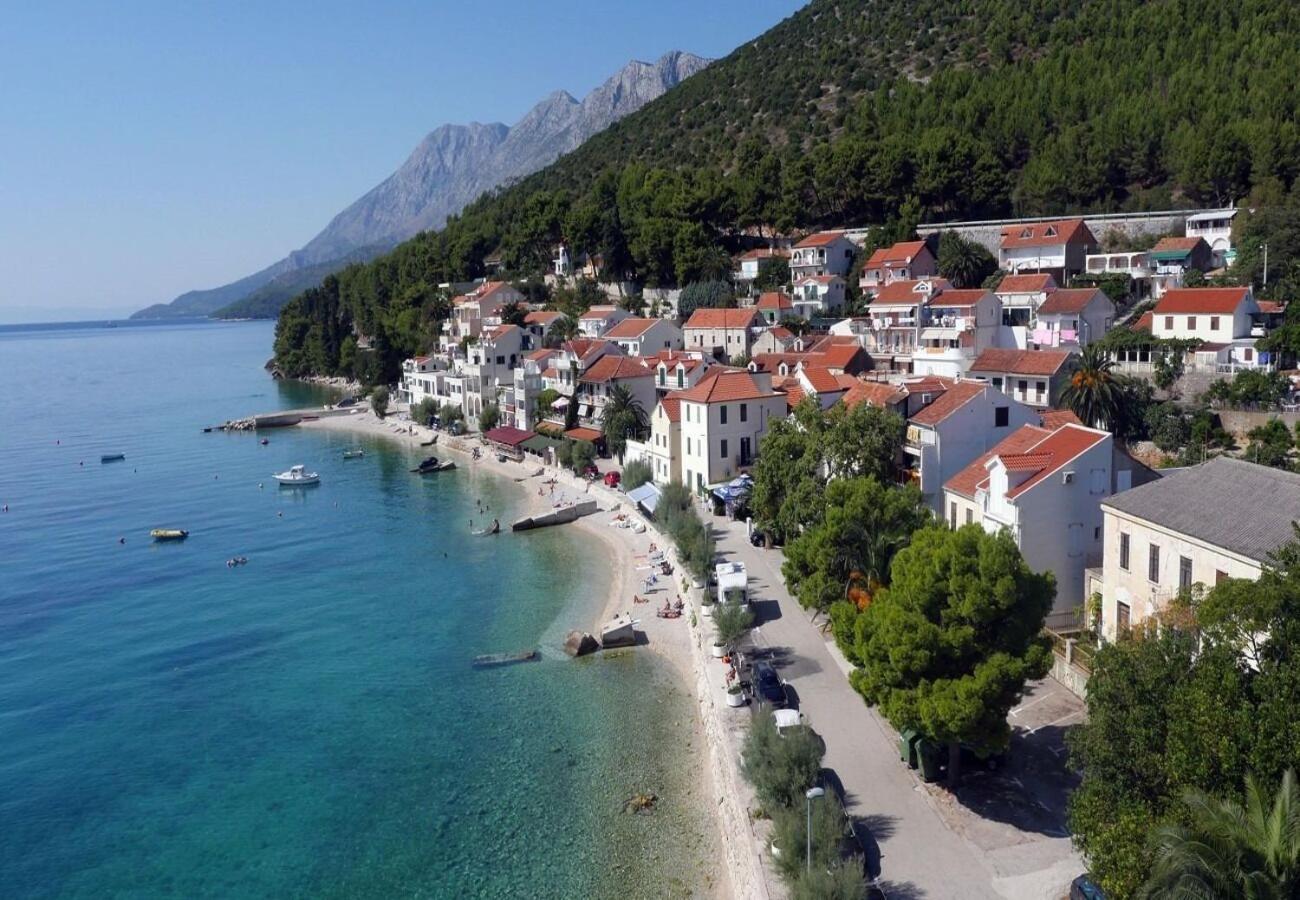 Apartments And Rooms Tomo 1 - At The Beach Zaostrog Exteriör bild