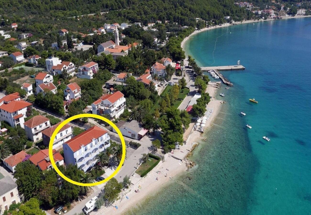 Apartments And Rooms Tomo 1 - At The Beach Zaostrog Exteriör bild